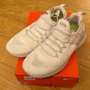 Woman’s Nike Size 6.5